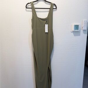 Chic Olive Maxi Dress